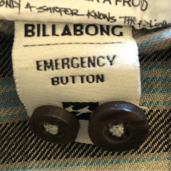 Billabong /Core Fit /Stretch/Flannel / button up/ Size M - Picture 7 of 12